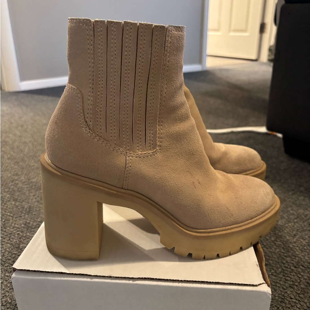 Women's Tan Ankle Boots